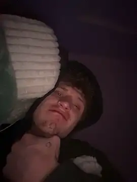 PAPITRVN live sex cam