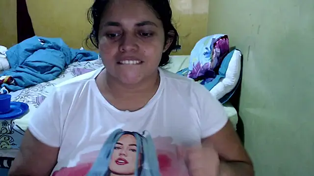 yulieth_bbw's cam snapshot