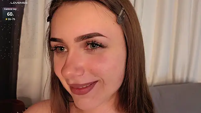 thelittlecowgirl live sex cam