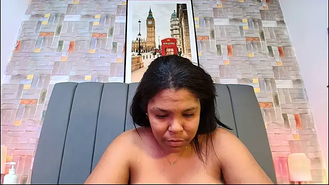 naomi_campbel_ live sex cam