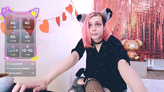 Littlepinkcat live sex cam