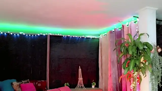 the-horus-girl live sex cam