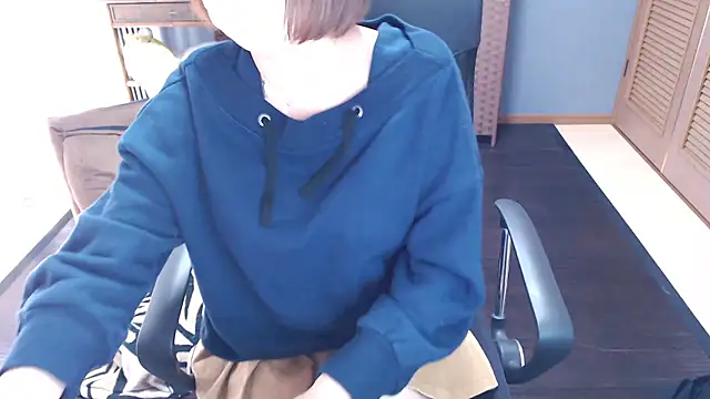 YUNONNON live sex cam