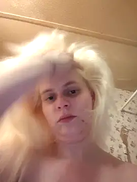 BadAssBitchMakayla live sex cam