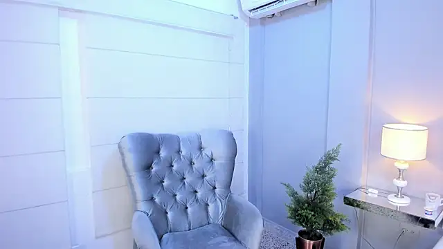 AnnaJaimes's cam snapshot