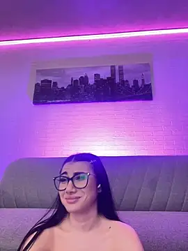 Kira_West's cam snapshot