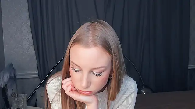 CarmenLipkin's cam snapshot