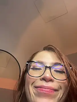 dreamleah_'s cam snapshot