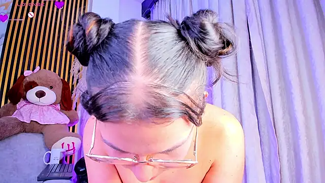 alejagarcia_'s cam snapshot