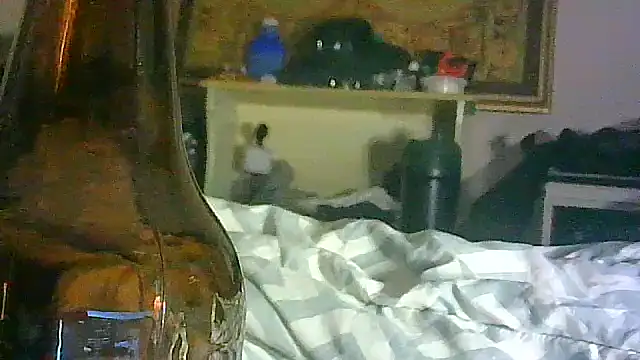 ON3YOULLN3VER_FIR3's cam snapshot