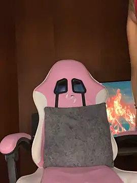 Chloe_Mullerr's cam snapshot