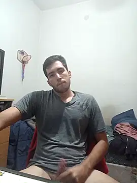 agustinn_r live sex cam