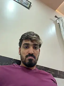 hornyguy271192 live sex cam