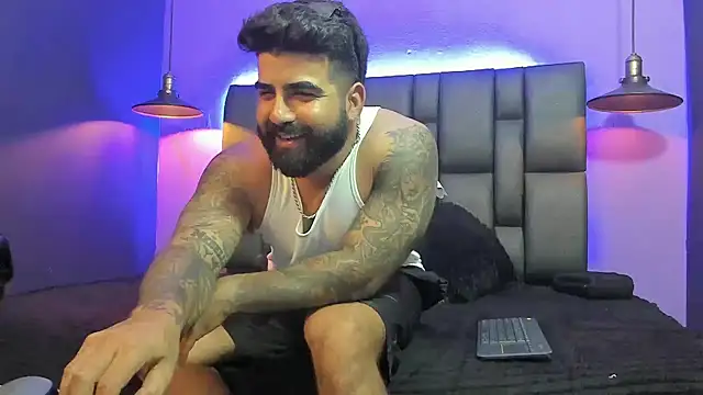 Lyon_vach live sex cam