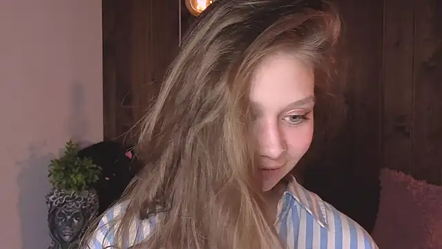 HolliBillig live sex cam