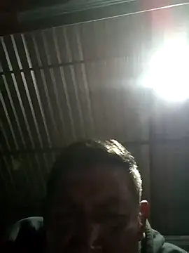 Emilis2347 live sex cam