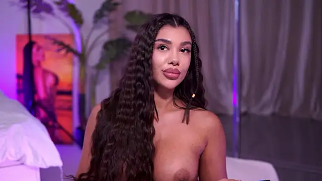 NatyDesiree live sex cam