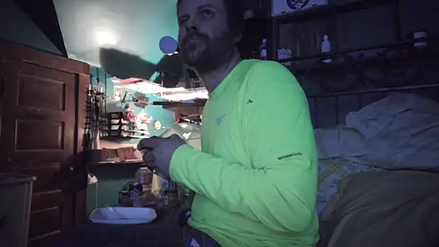 charactrzero's cam snapshot