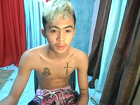 boy_raphael live sex cam