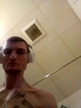 jizzyglizzy92's cam snapshot