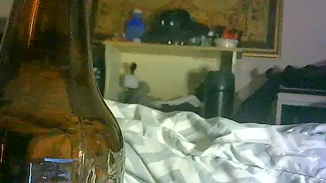 ON3YOULLN3VER_FIR3's cam snapshot