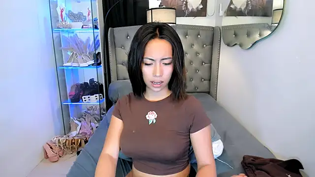 reighnempress live sex cam