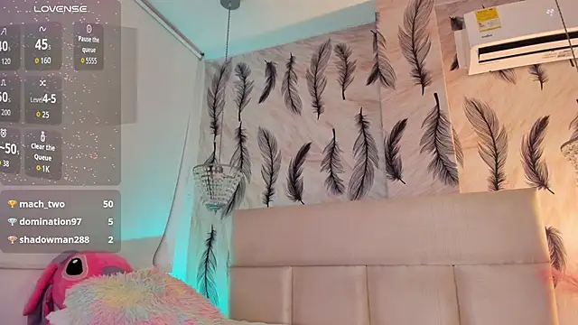 Vivi_prinncess live sex cam