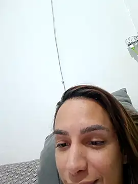 ofjuliaa live sex cam