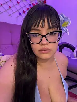 Emily_Taylor2's cam snapshot