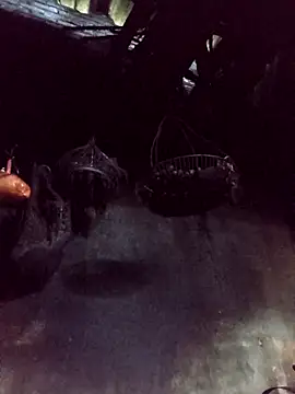 dakota-kis's cam snapshot