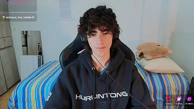 Nude_Boy18 live sex cam