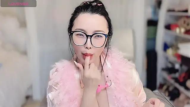 Amaya-yooo-36D live sex cam