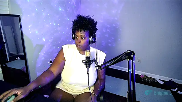 lovelyenigma365 live sex cam