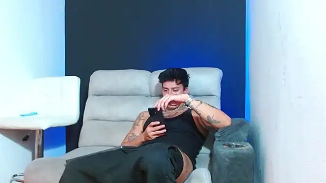 JUSTIN_FULLER1 live sex cam