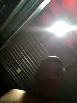 Emilis2347's cam snapshot