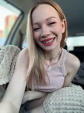 LavenderHot's cam snapshot