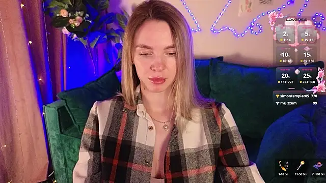 molly_crystal's cam snapshot