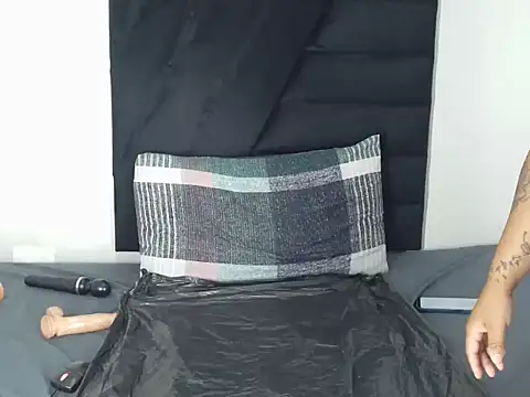 Loyal_Sashaa live sex cam