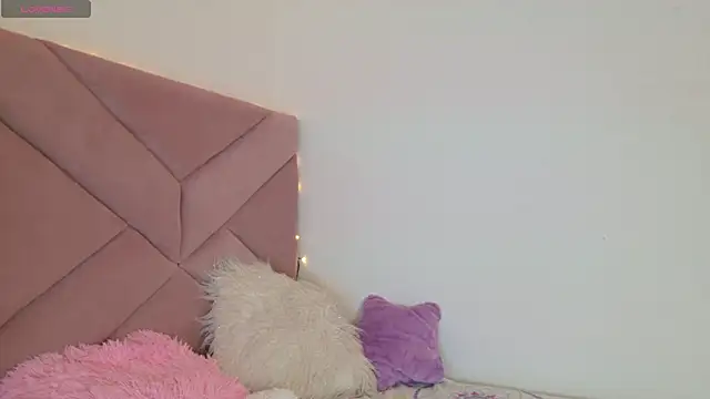 eva_sin18 live sex cam