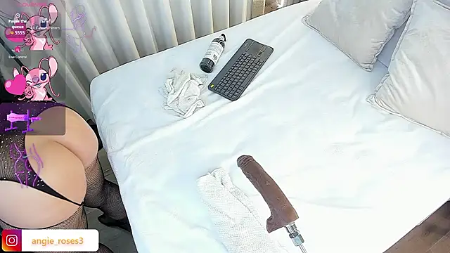 angiee_roses live sex cam