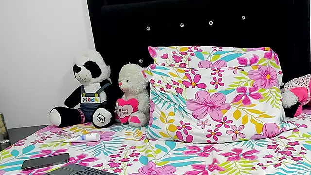 DanielaWane's cam snapshot