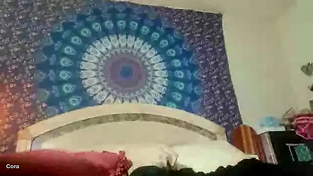 itscoraamour's cam snapshot