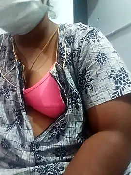 tamilkaviya431 live sex cam