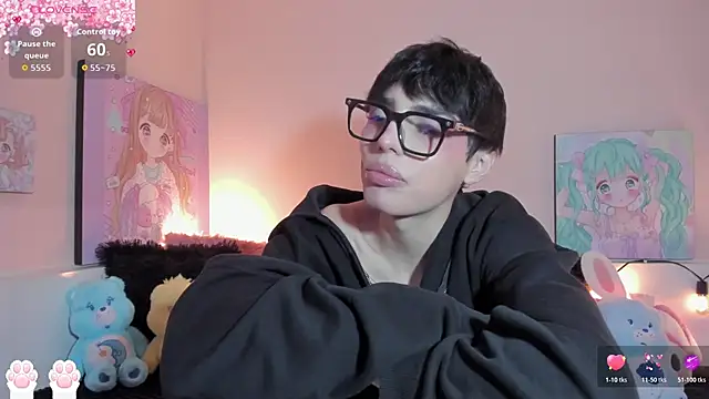 Strawberry_Kitty_ live sex cam