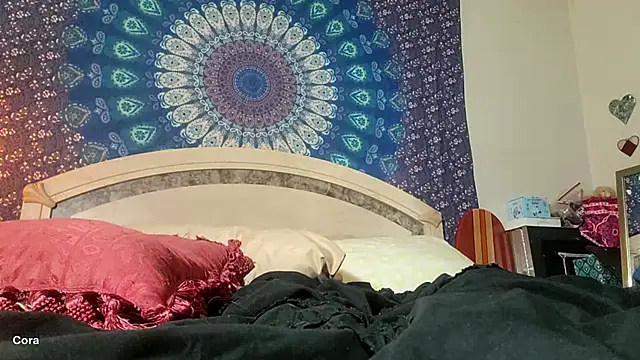 itscoraamour live sex cam