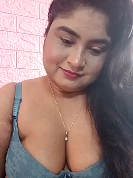 hornyriyanka live sex cam