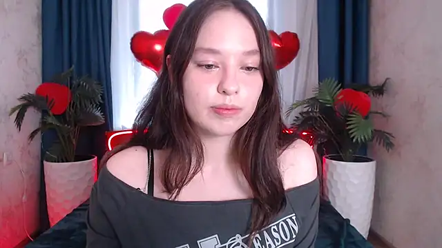 PureLedy's cam snapshot