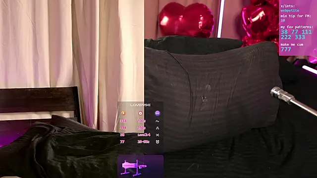 webpetite's cam snapshot