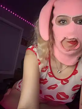 SexySkiBunny's cam snapshot