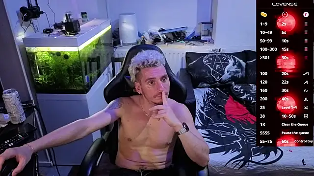 Rayzel_White's cam snapshot